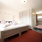 Otel Hotel Amadeus - Inclusive Skipass Und Vieles Mehr