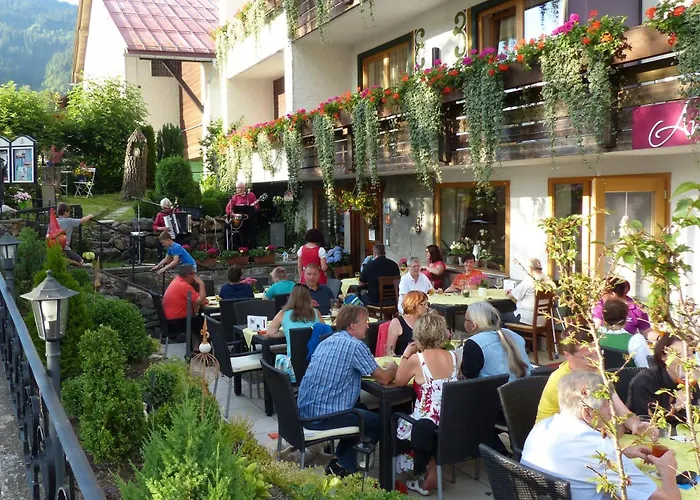 Hotel Restaurant Amadeus - Inclusive Skipass Und Vieles Mehr Bad Hindelang