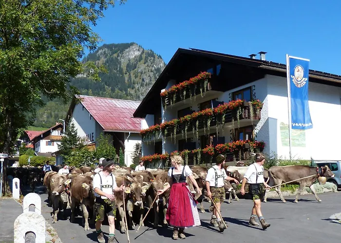Hotel Restaurant Amadeus - Inclusive Skipass Und Vieles Mehr 3*