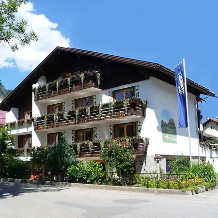 Amadeus - Inclusive Skipass Und Vieles Mehr Hotel 3*